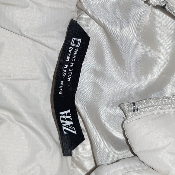 Zara puffer vest - Picture 3 of 7
